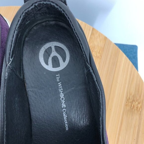 The Wishbone Collection Black and purple suede Pom Pom slip  on sneakers size 9 - Picture 7 of 16